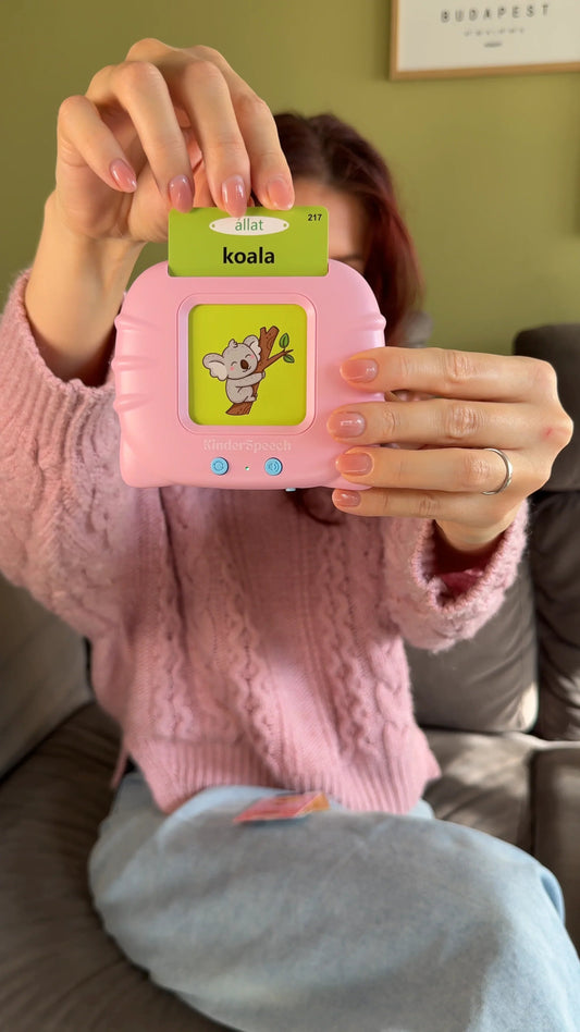 KinderSpeech beszédfejlesztő játék koala kártyával, interaktív gyerekfejlesztéshez